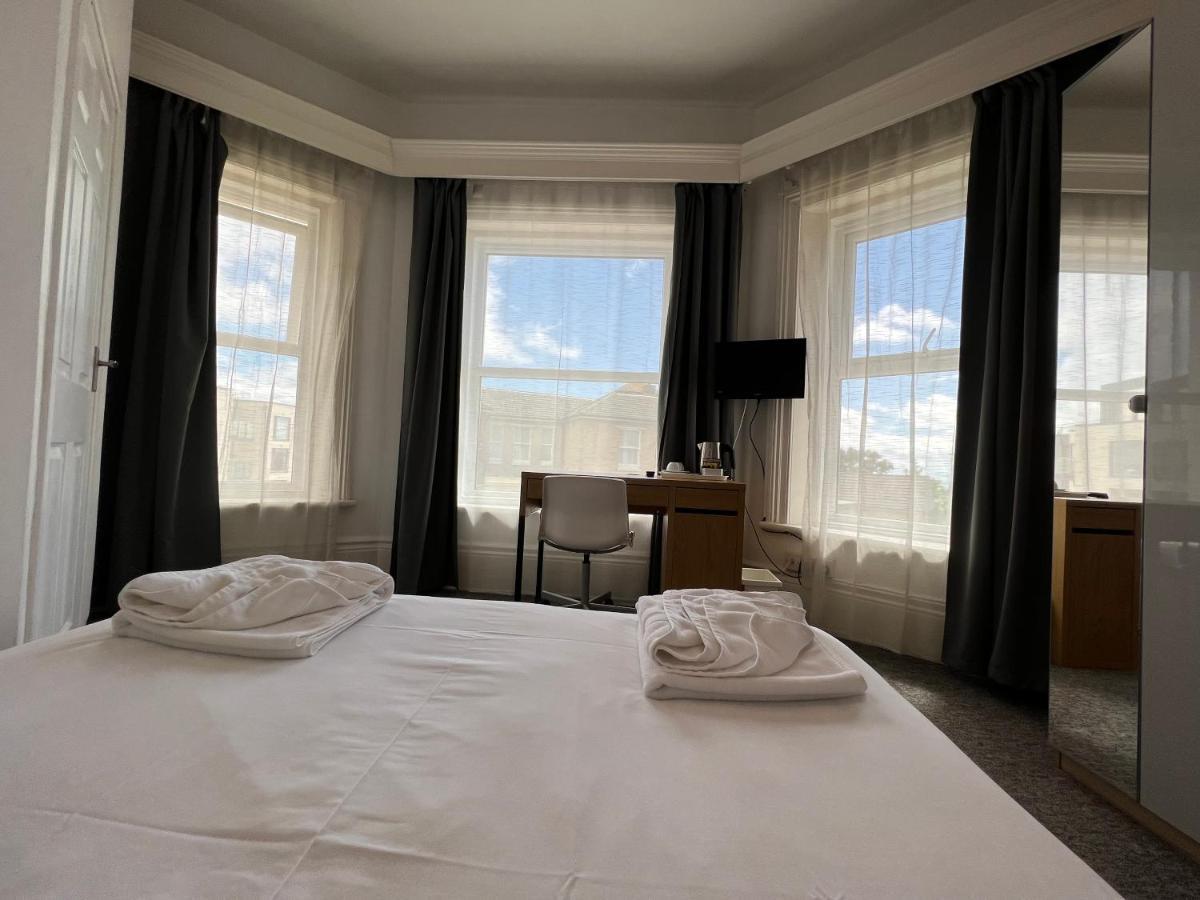 Capital One Hotel Bornemouth Extérieur photo